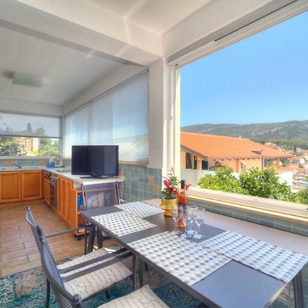 Apartments Villa Rojnica Jelsa  Ngoại thất bức ảnh