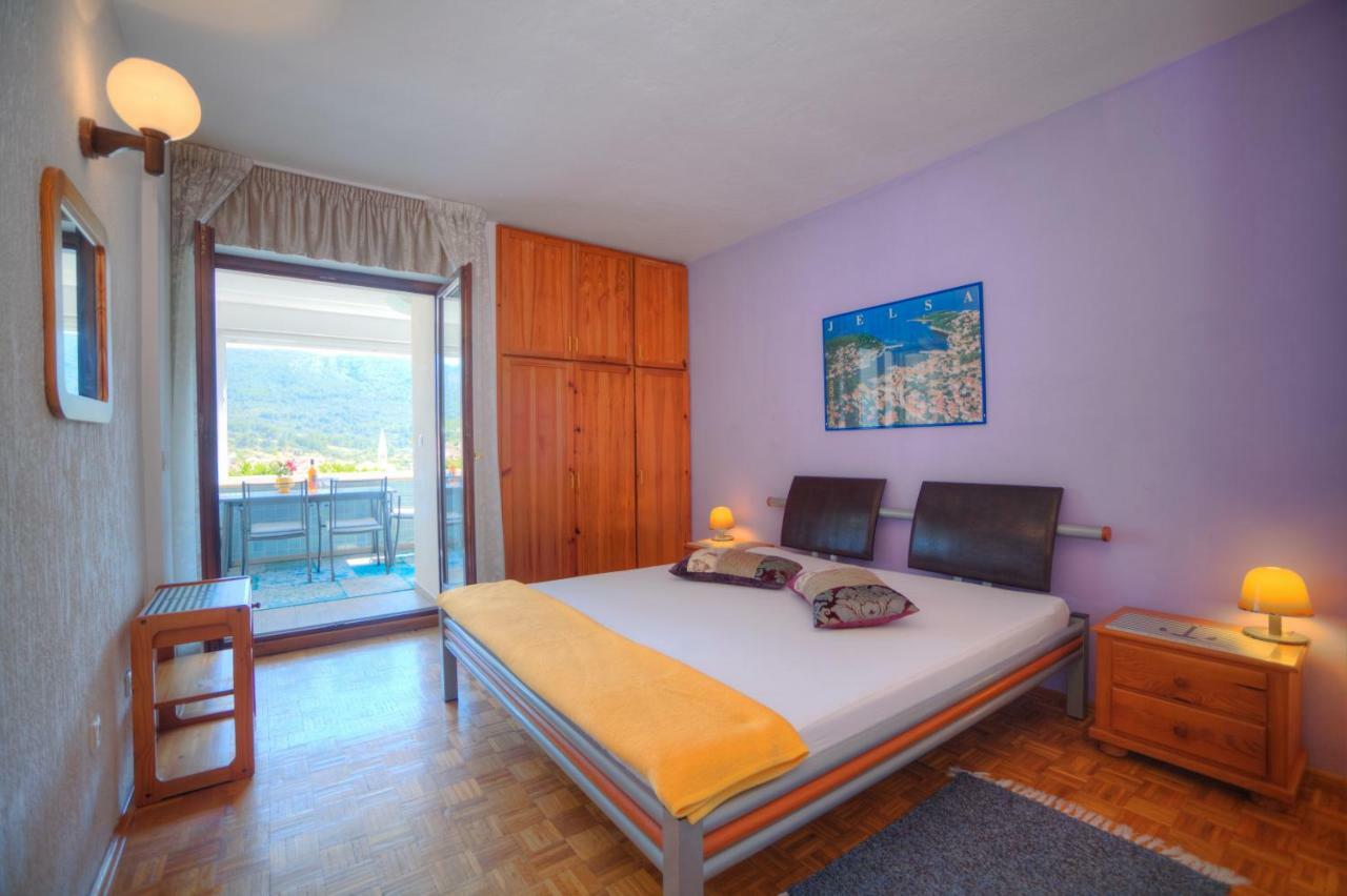 Apartments Villa Rojnica Jelsa  Ngoại thất bức ảnh
