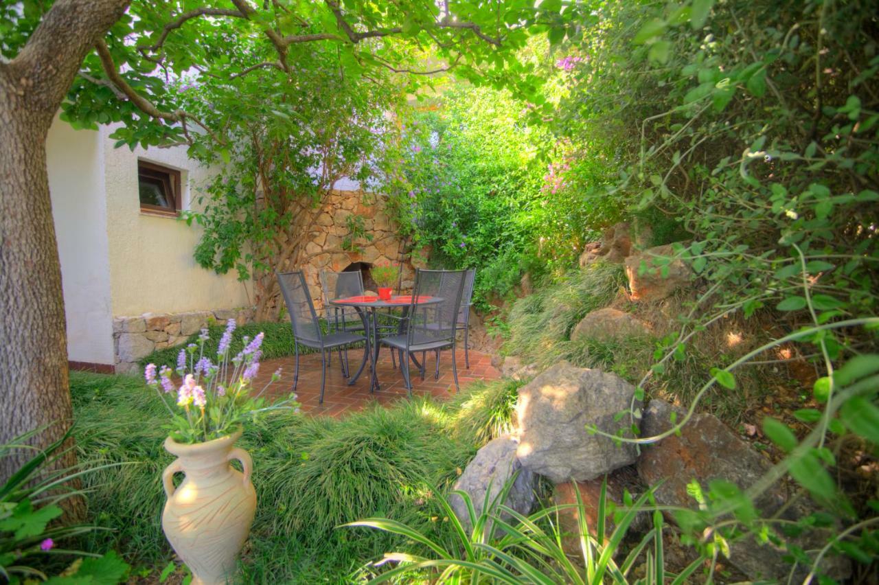 Apartments Villa Rojnica Jelsa  Ngoại thất bức ảnh