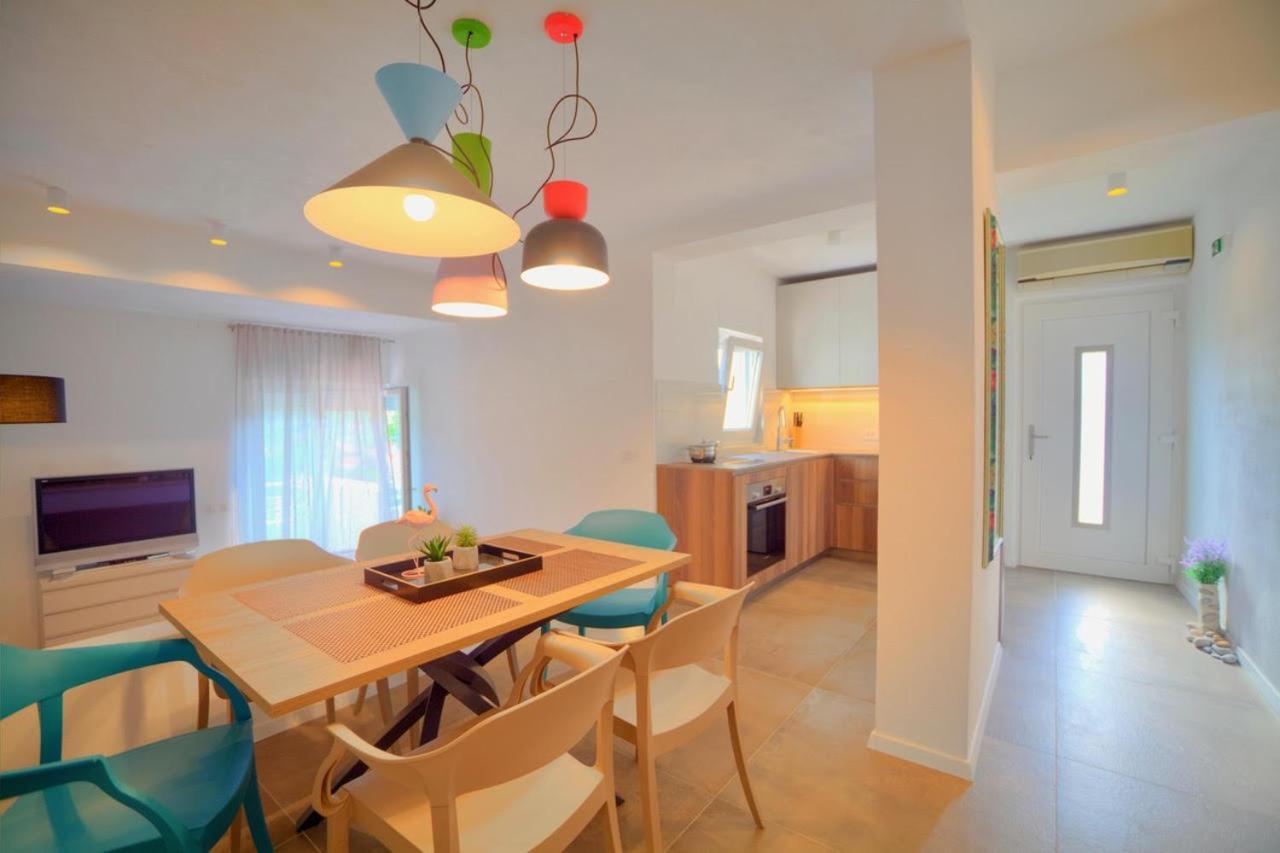 Apartments Villa Rojnica Jelsa  Ngoại thất bức ảnh