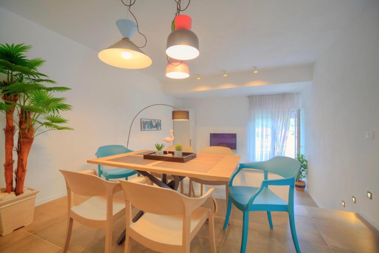 Apartments Villa Rojnica Jelsa  Ngoại thất bức ảnh